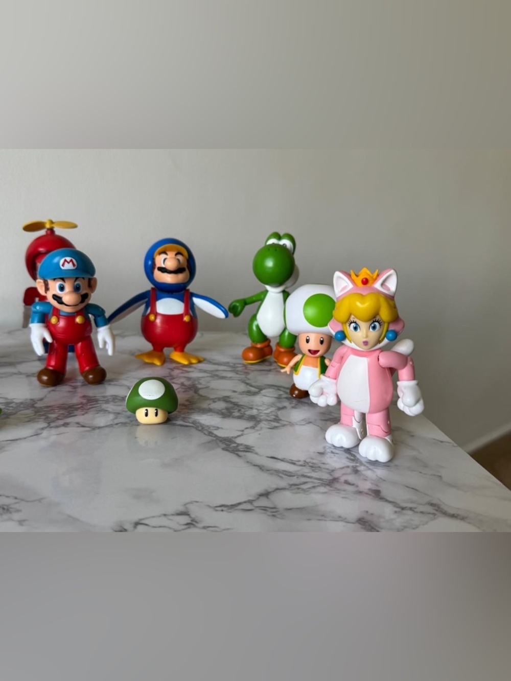 Super Mario Bros. Figure Lot - Picture 3 of 3